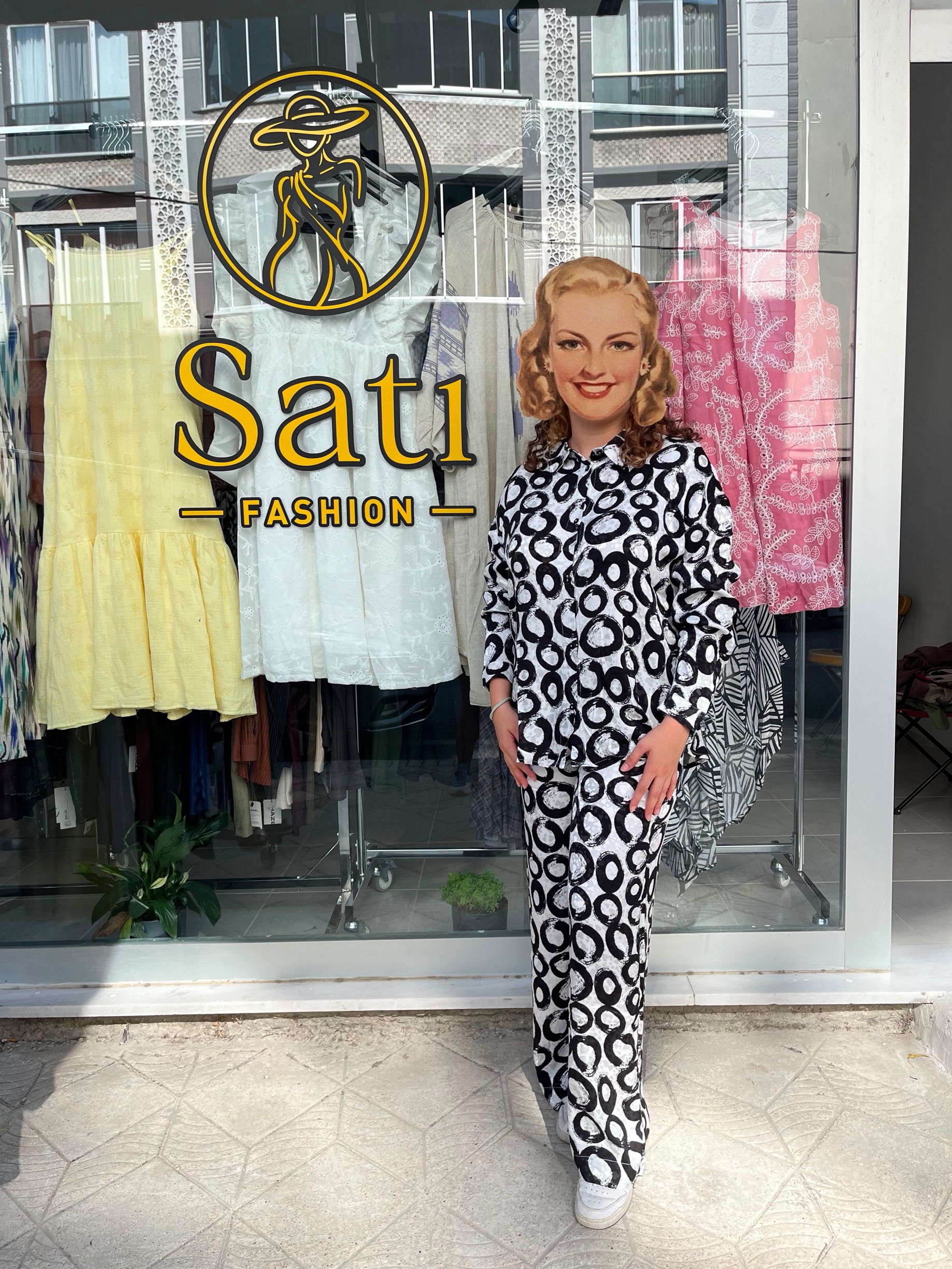 Satı Fashion Kapaklı Butik Showroom